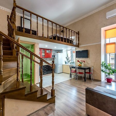 Studio Apartment in center of Odesa Esterno foto
