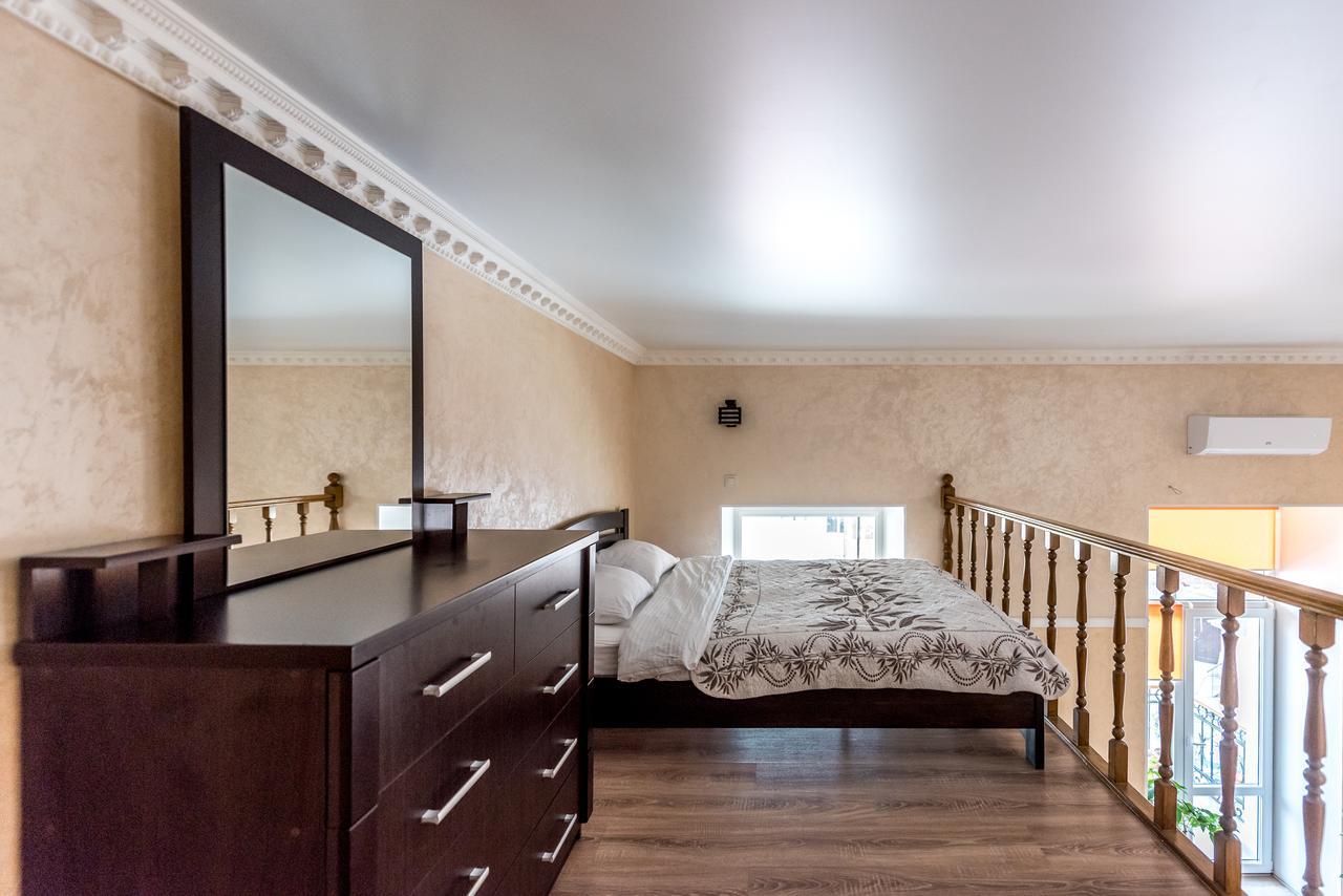 Studio Apartment in center of Odesa Esterno foto