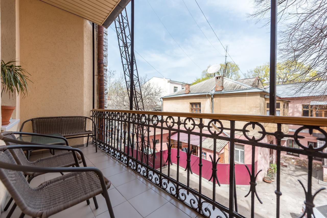 Studio Apartment in center of Odesa Esterno foto